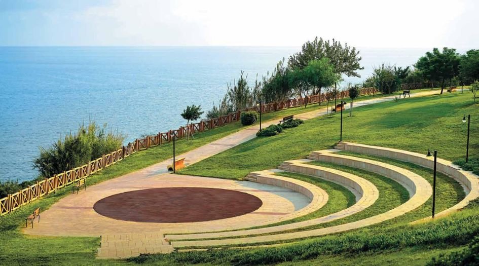 Dosti-Primus-Amphitheatre